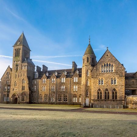 The Caledonian 3 Bedroom Self Catering Apartment In Historic Abbey Fort Augustus Ngoại thất bức ảnh